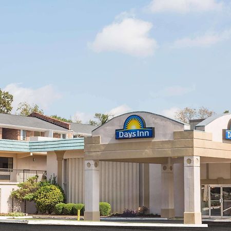Days Inn By Wyndham Αθήνα Εξωτερικό φωτογραφία