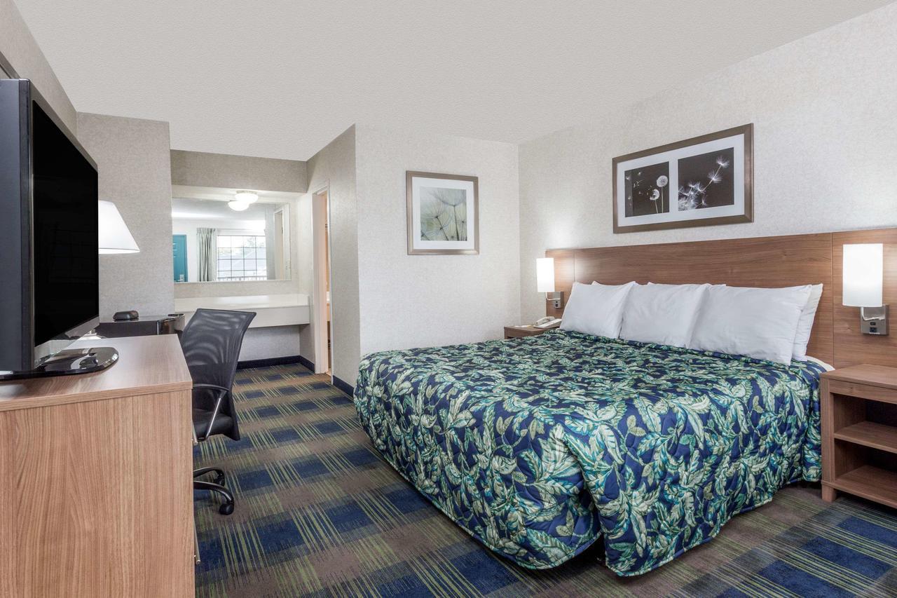 Days Inn By Wyndham Αθήνα Εξωτερικό φωτογραφία