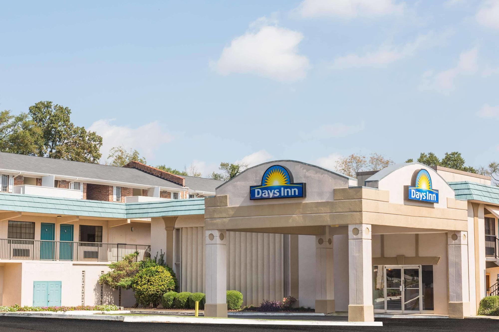 Days Inn By Wyndham Αθήνα Εξωτερικό φωτογραφία